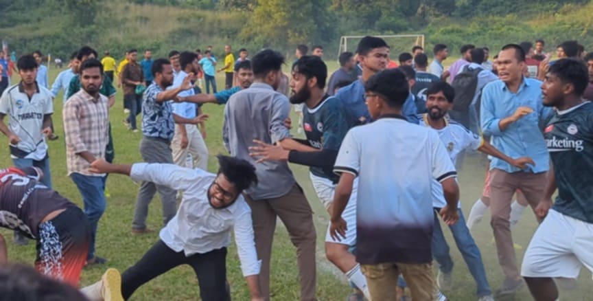 কুমিল্লা বিশ্ববিদ্যালয়ে ফুটবল টুর্নামেন্টে মারামারির ঘটনায় পাঁচ শিক্ষার্থী বহিষ্কার